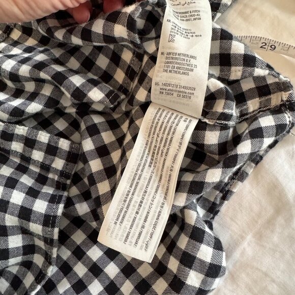 Abercrombie & Fitch Soft A&F Collection Gingham Button Down Cropped - Picture 6 of 9